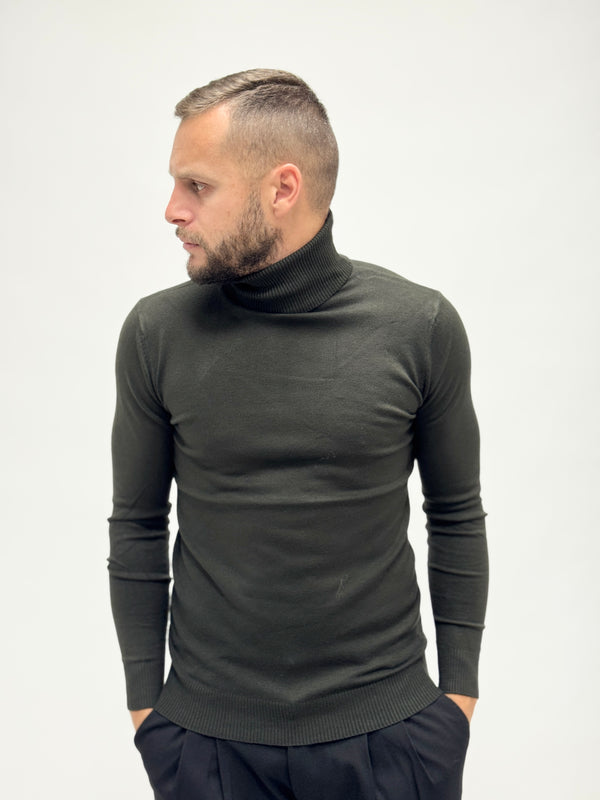 Maglioncino AD basico collo alto verde militare