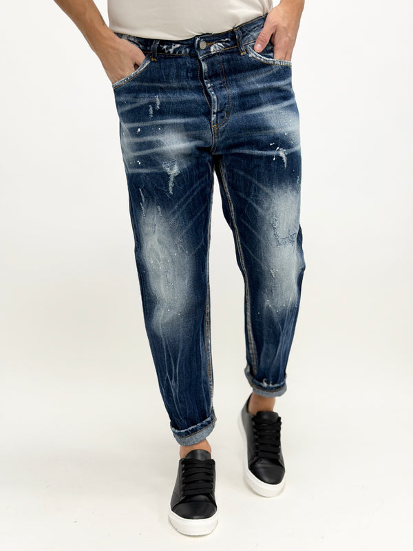 Jeans carrot fit schizzi scuro