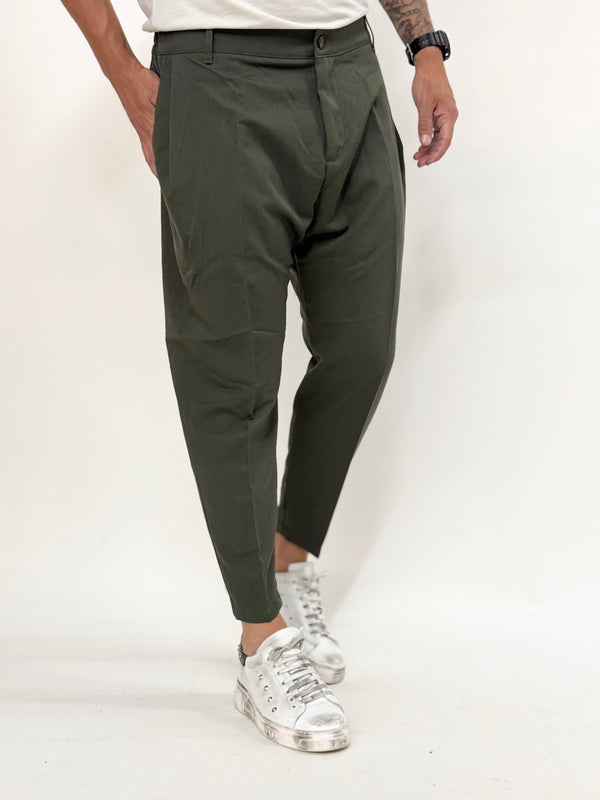 Pantalone MADRID con pinces verde