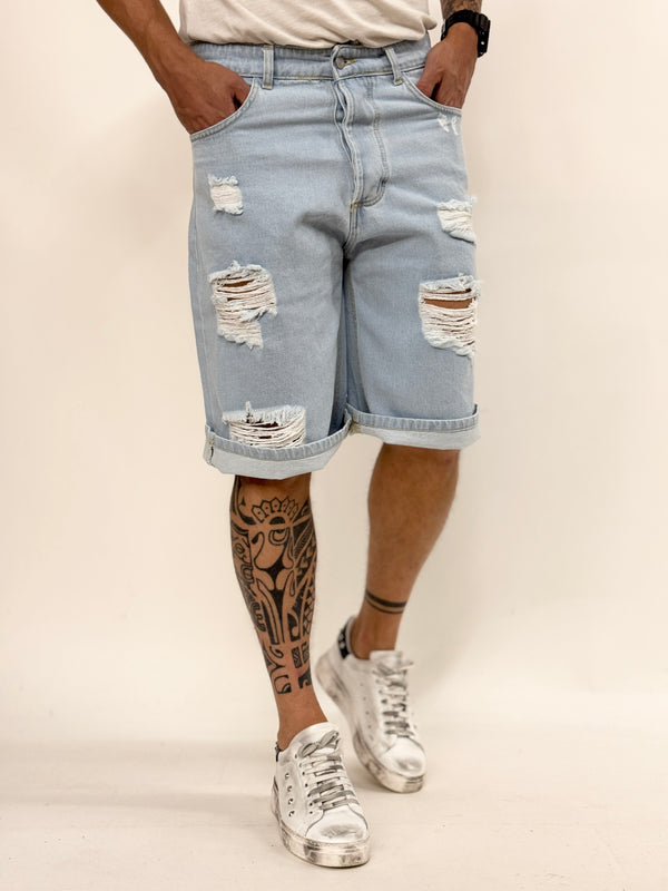 Bermuda A.D di jeans con rotture chiaro