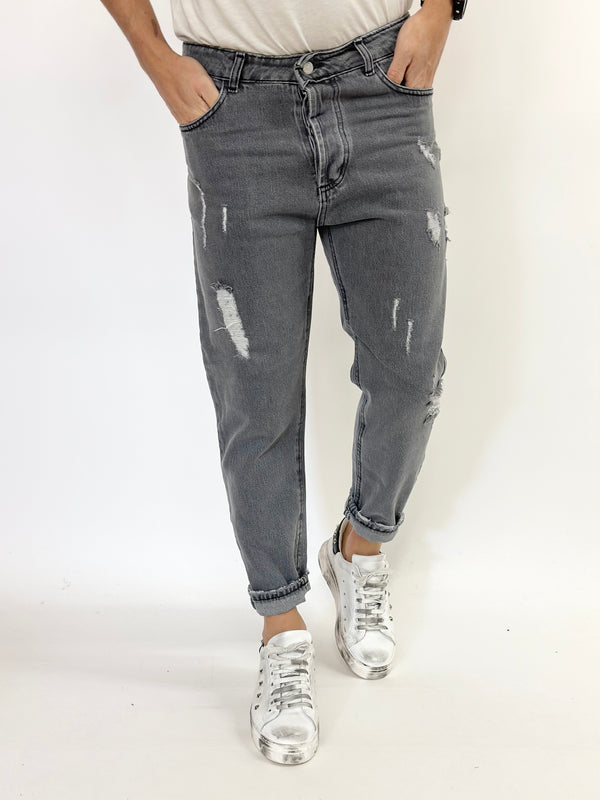 Jeans J.W cropped grigio con rotture
