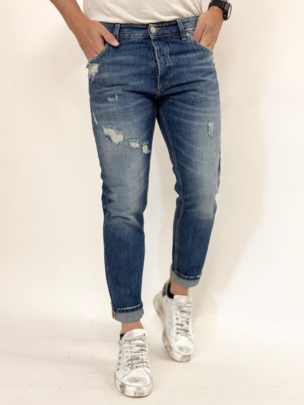 Jeans 2N2T slim rotture localizzate