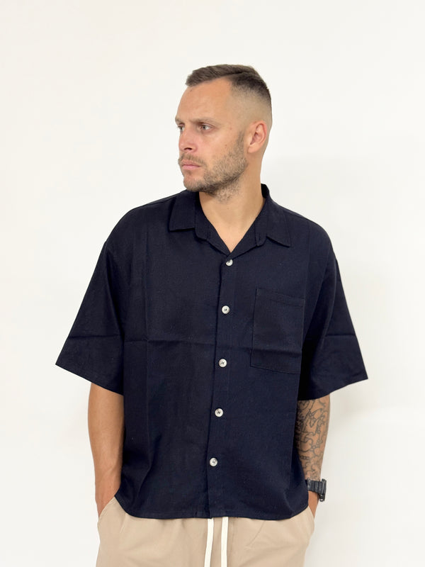 Camicia A.D over boxy fit in lino blu