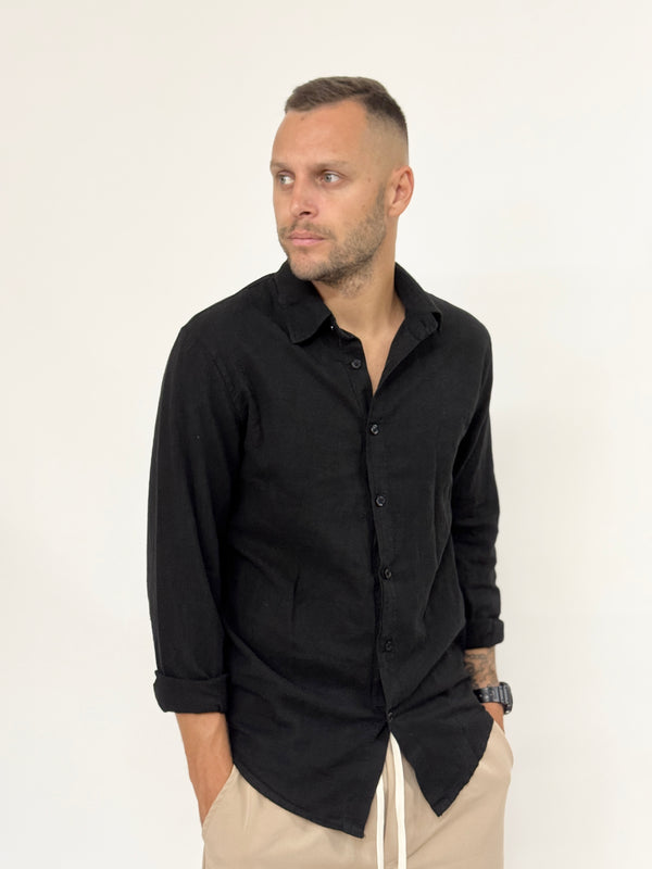 Camicia A.D regular in lino nera