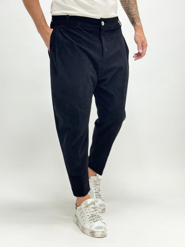 Pantalone MADRID con pinces VELLUTO nero